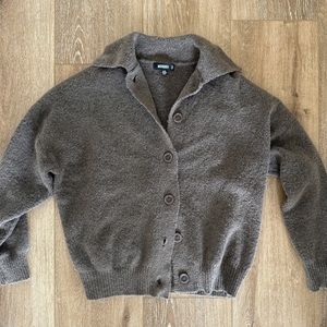 MISSGUIDED COLLARED BUTTON DOWN SWEATER